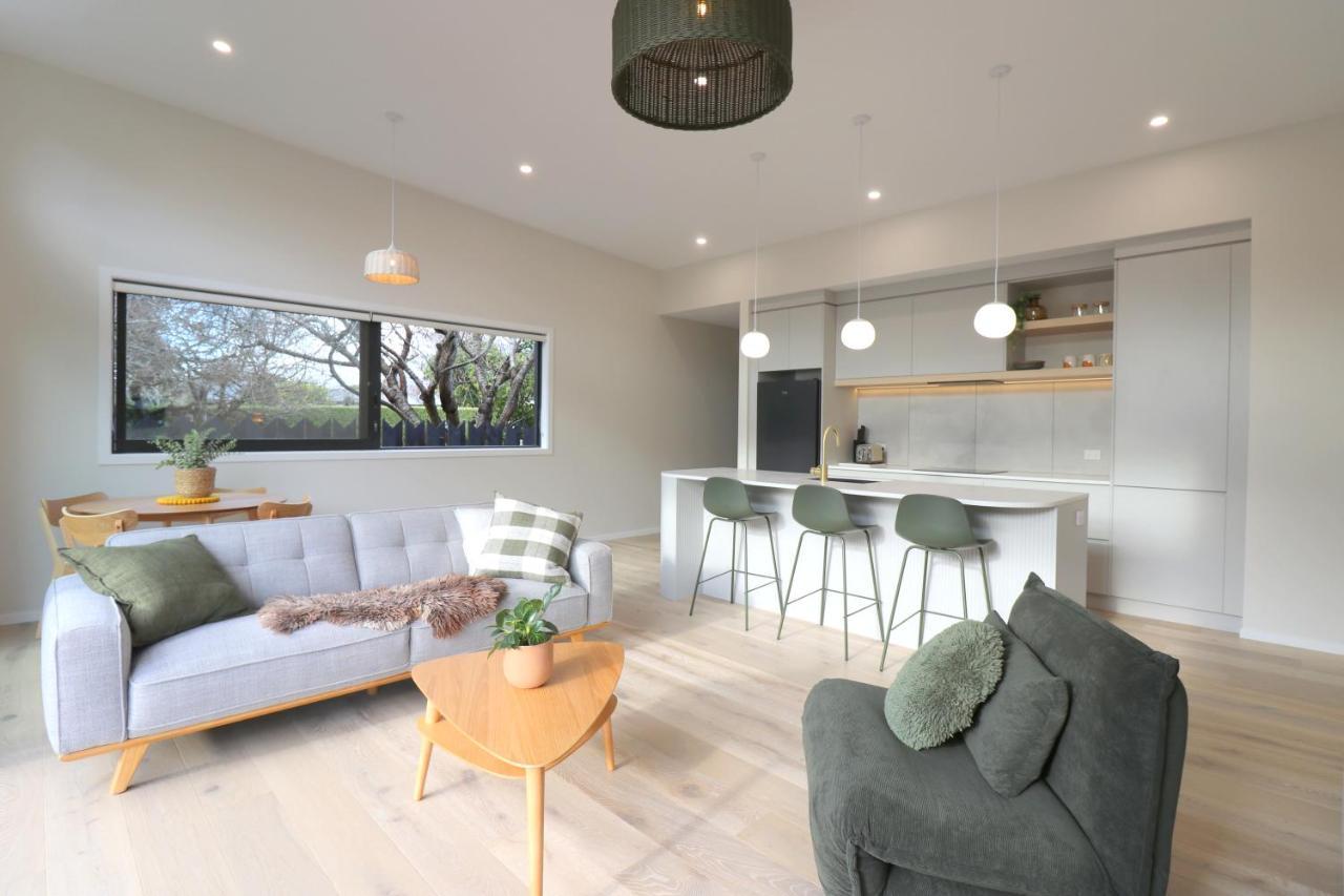 The Mod Box Villa Invercargill Bagian luar foto