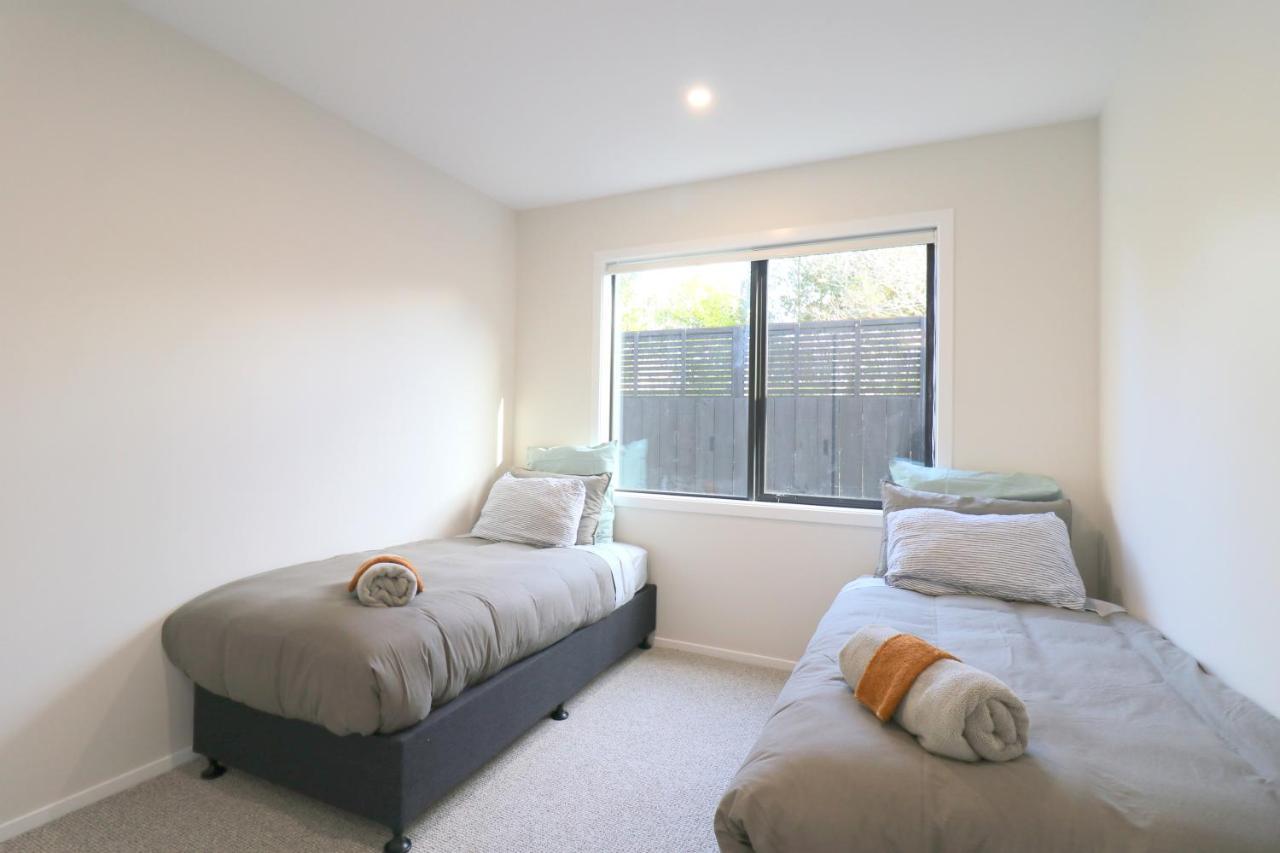 The Mod Box Villa Invercargill Bagian luar foto